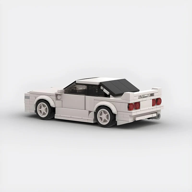 Nissan R32 Skyline GT-R | Baltas