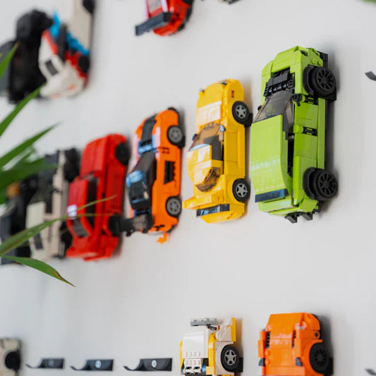 Kaip Minibrickz LEGO tipo mašinėlių rinkiniai lavina kūrybiškumą ir techninius įgūdžius