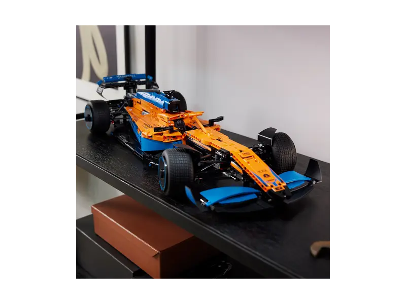 McLaren Formula 1™ lenktynių automobilis