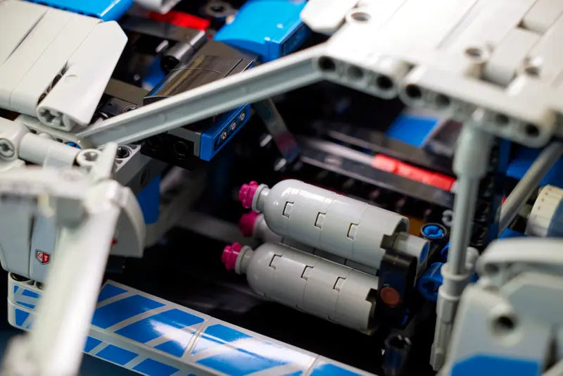 „Greiti ir įsiutę 2“ Nissan Skyline GT-R (R34) automobilis