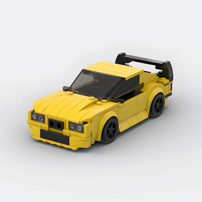 BMW 328i E36 | Geltonas